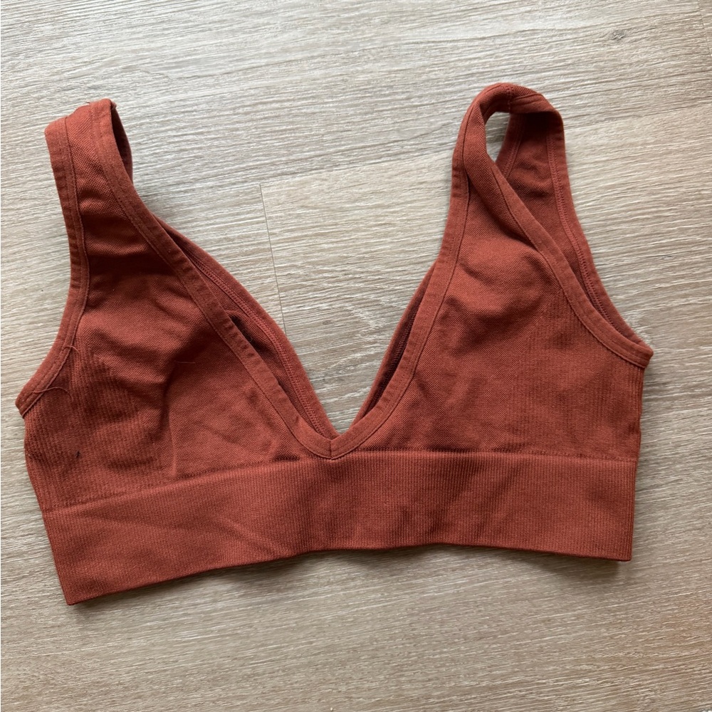 WeWoreWhat Rust Ribbed V-Neck Bralette/Sports Bra- Size small
